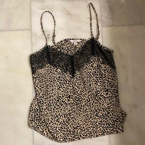 Candie’s cheetah print lacy tank top